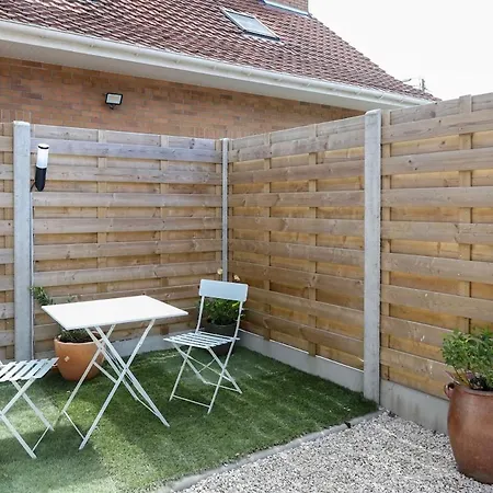 Dom wakacyjny Renove Avec Terrasse Privee Nature Et Detente Zudausques